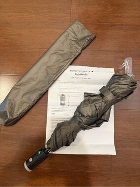 Hummingbird Compact Bronze Umbrella with Flashlight and light up shoe on top!